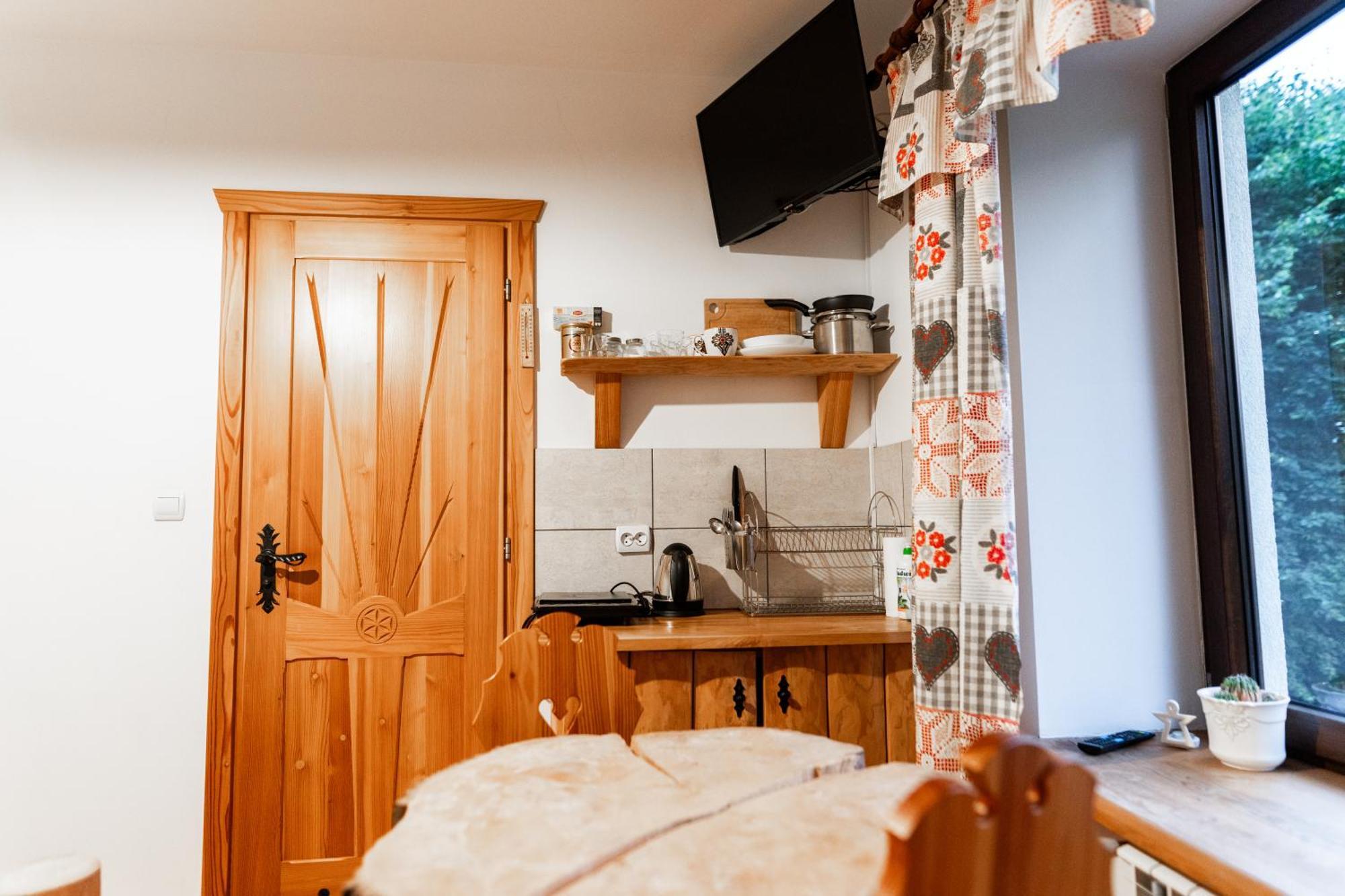 Apartamento Ku Sosnie Bukowina Tatrzańska Exterior foto